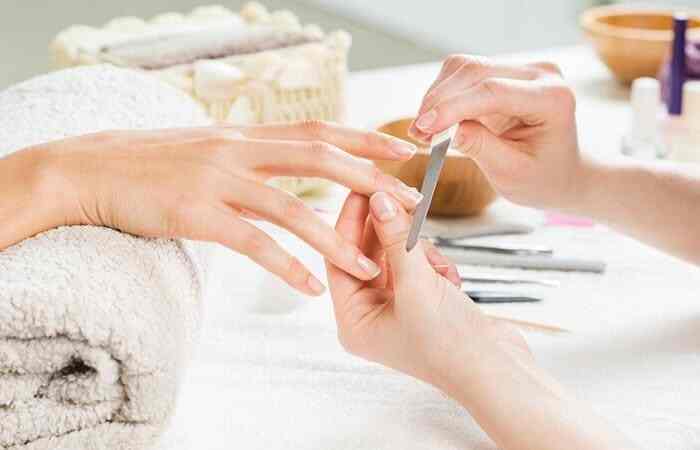 Regular Manicure