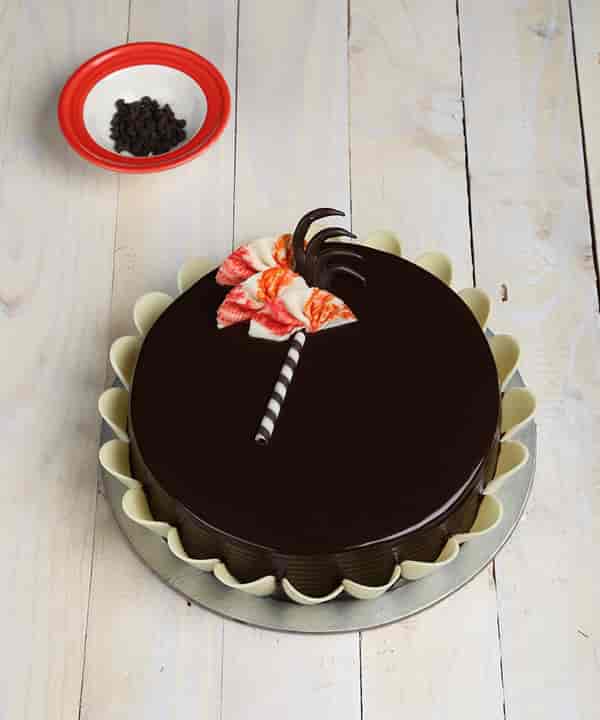 Ribbons & Balloons Mocca Delight Cake (6 kg)