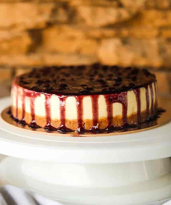 Ribbons & Balloons Blueberry Cheese Cake (4 Piece, Size - L)