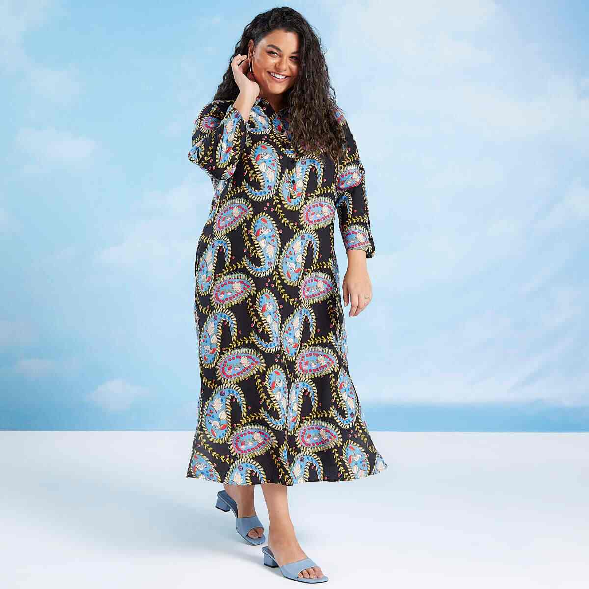 Splash Paisley Print Maxi Shirt Dress With Long Sleeves And Spread Collar (Multicolor)