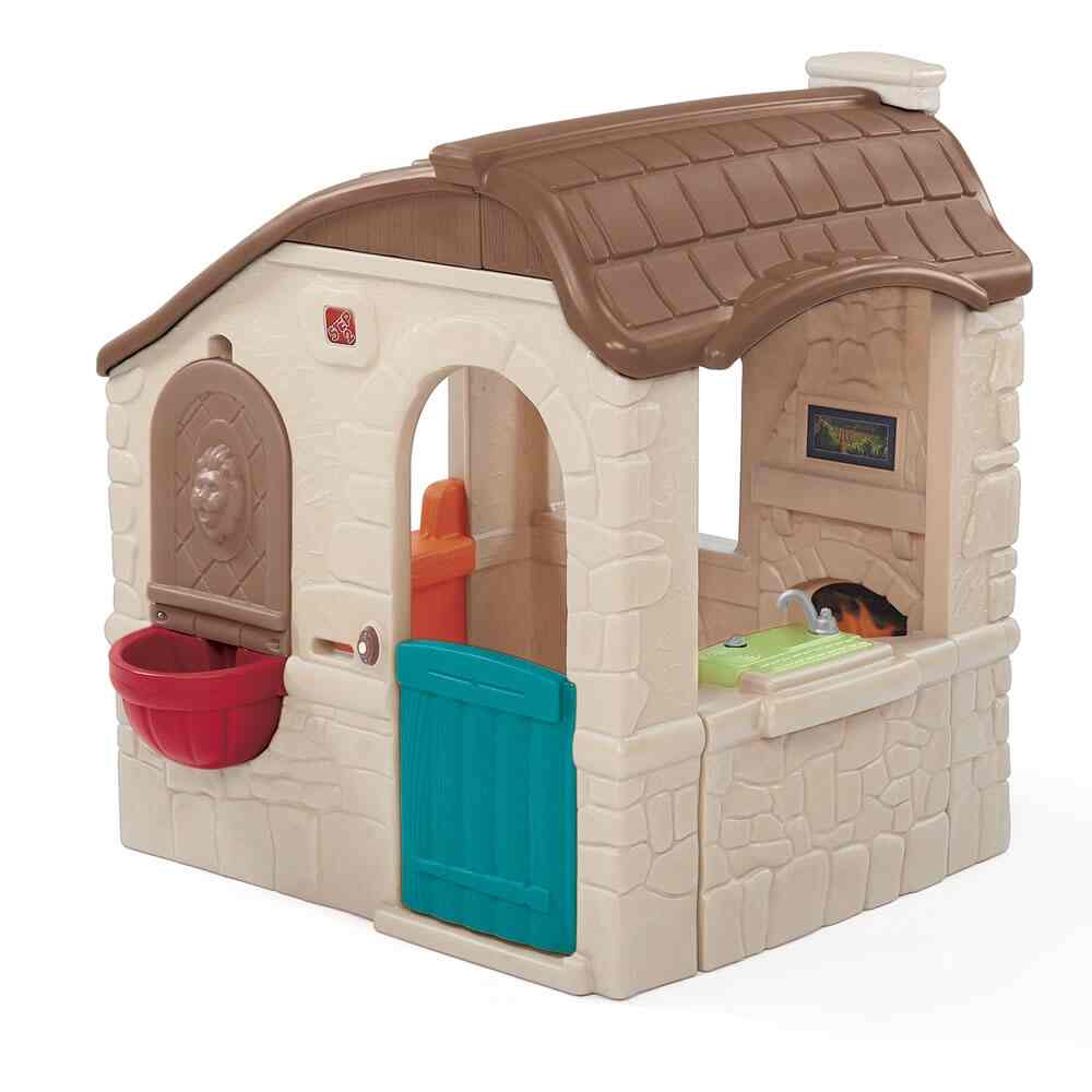 Step2 Naturally Playful Countryside Cottage 815700 Features