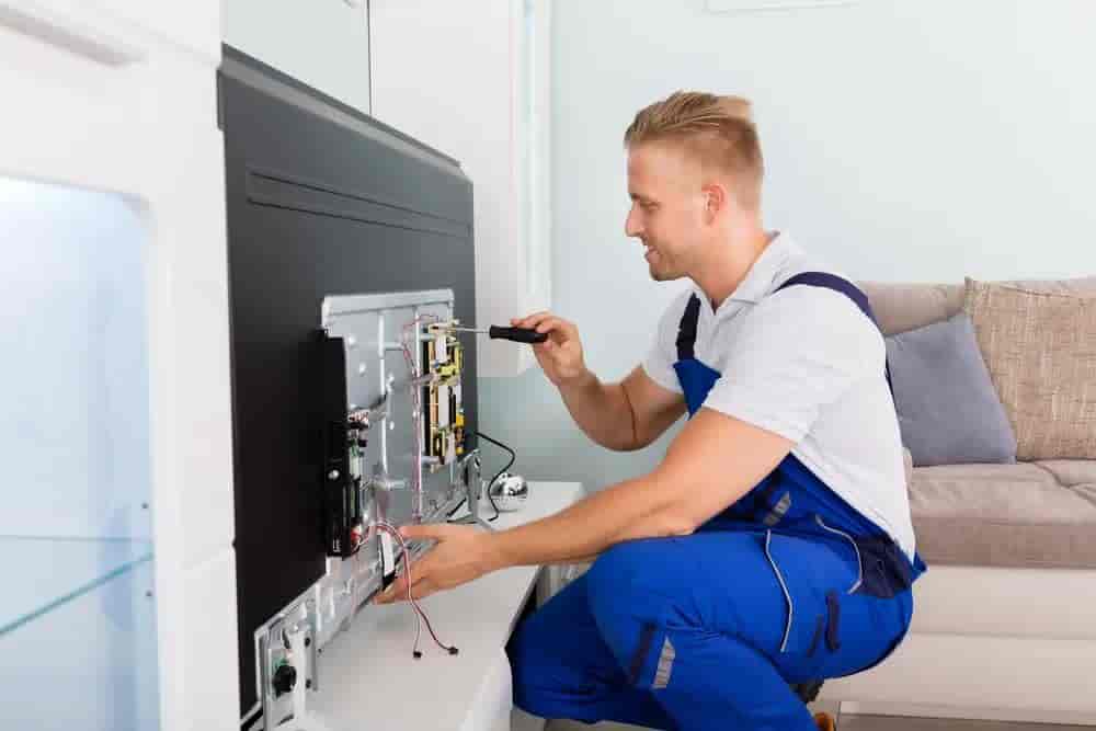 TV Power On/Off Issue