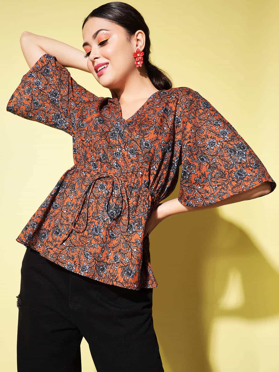 Wendell Rodricks Xs Beige Tops in Lucknow - Dealers, Manufacturers
