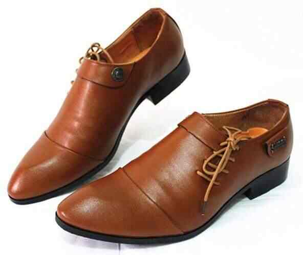 nike side lace shoes