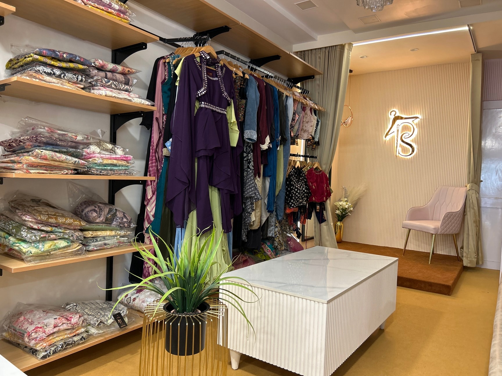 best ladies dress shop in ahmedabad Ahmedabad Best Women's Clothing Shops Party Wear For Ladies Shop