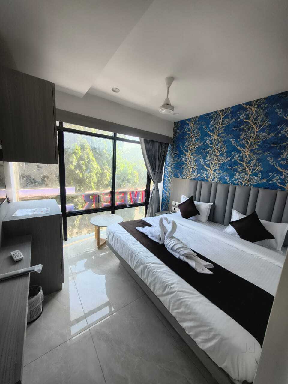 Top Hotels Rs 6001 To Rs 7000 in Ahmedabad near me - Justdial