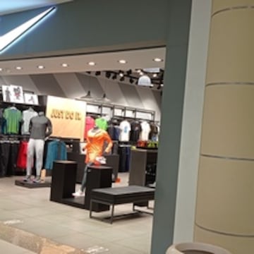 nike alpha one mall