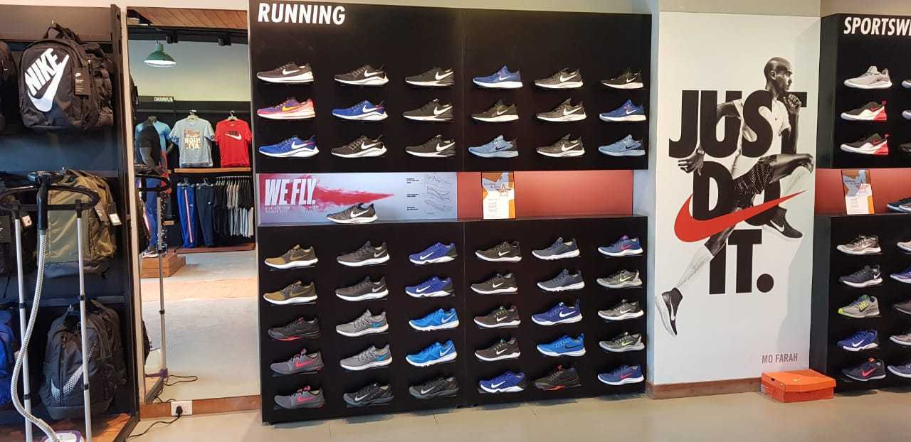 nike showroom cg road