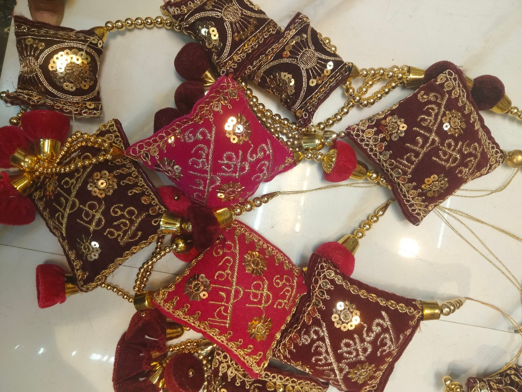 Top Lace Retailers in Janghai Bazar - Best Garment Lace Dealers