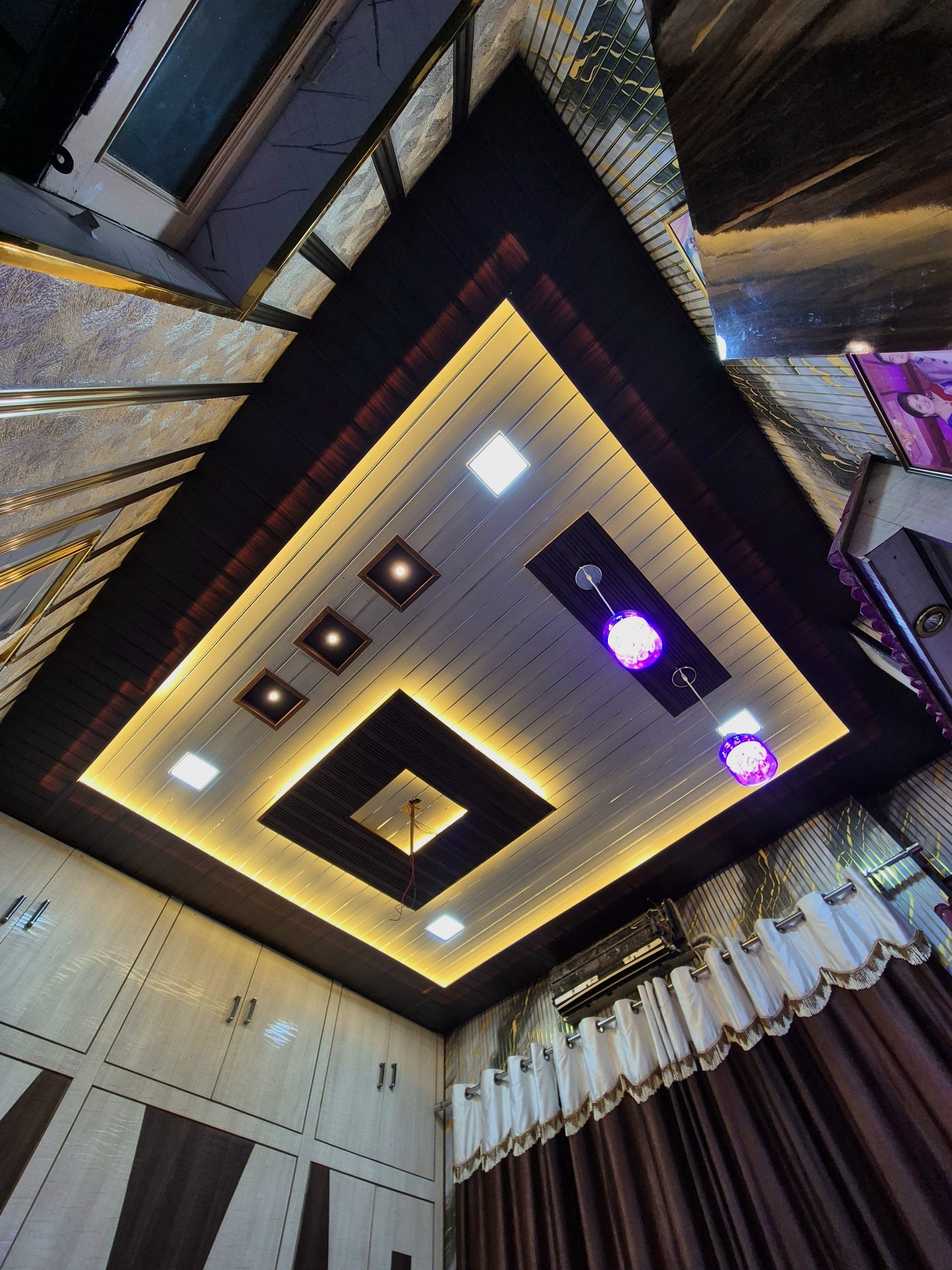 Top Interior Designers For Boutique in Jaunpur - Best Boutique