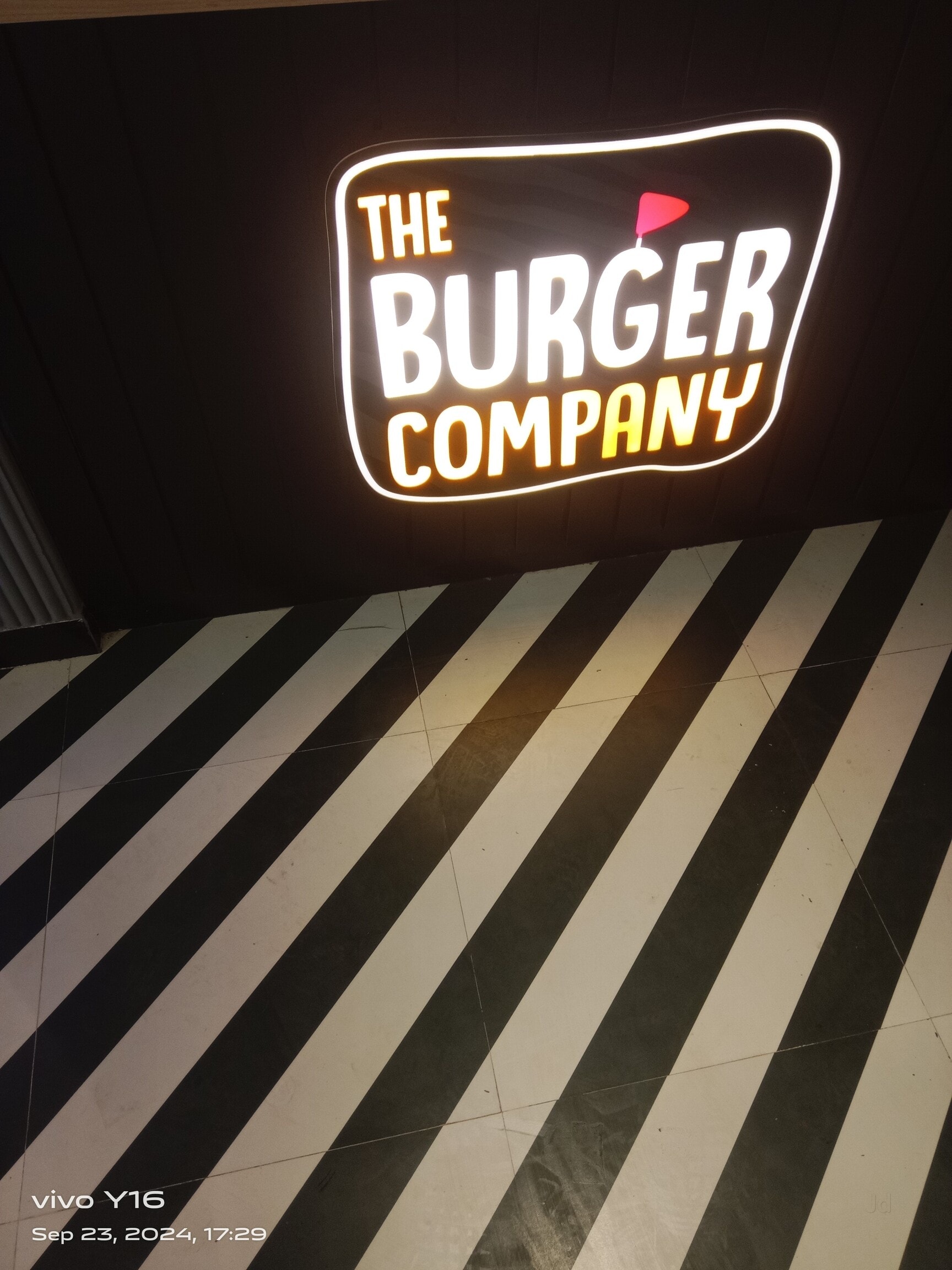 The Burger Company in Narauli,Azamgarh - Best Home Delivery