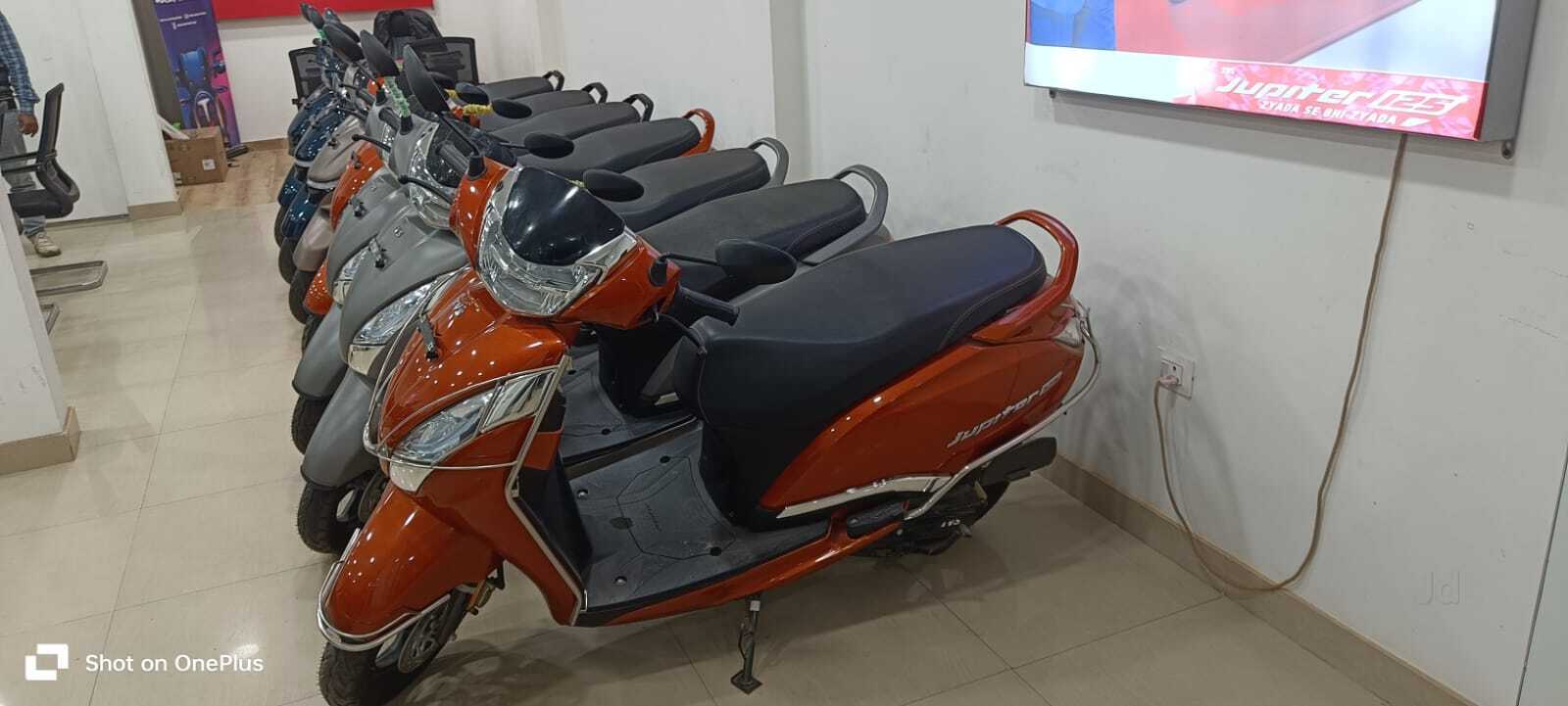 List of Top Motorcycle Dealers TVS in Azamgarh - Best TVS Bike