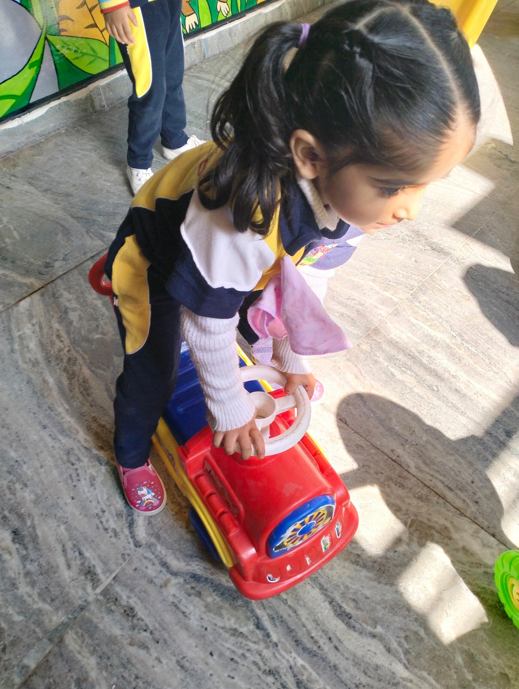 KINDERWORLD (place to shape little minds)