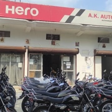 Hero motorcycle dealers near me hotsell