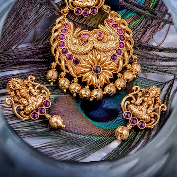 https://content.jdmagicbox.com/v2/comp/bangalore/05/080pf003205/catalogue/shubham-jewellers-vijayanagar-bangalore-jewellery-showrooms-n2ditfgccv-250.jpg