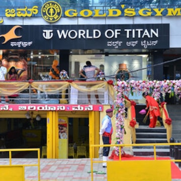 Titan showroom basaveshwara nagar sales