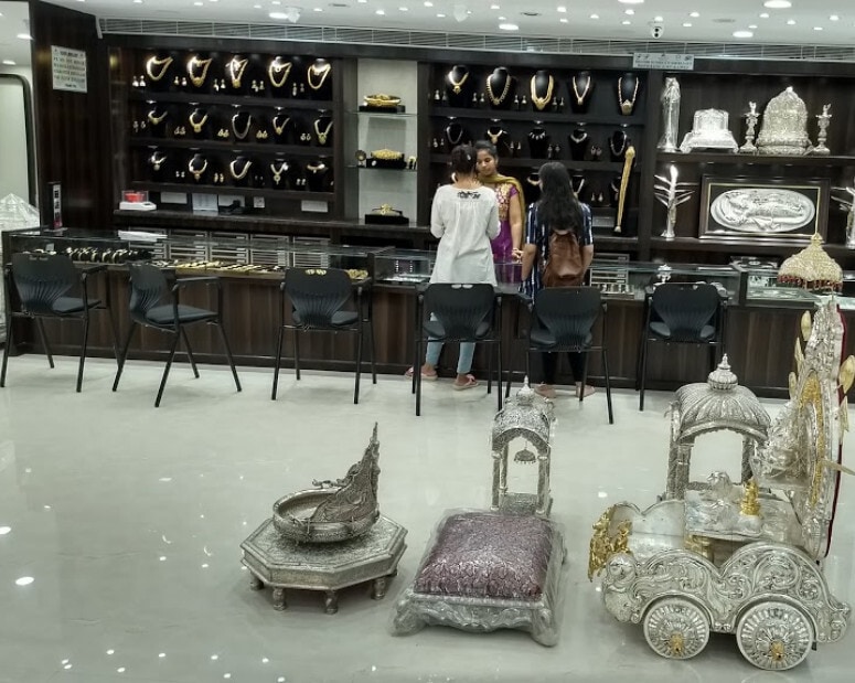 Navrathan Jewellers in West Of Chord Rd 2 Stage Bangalore Jewellery Showrooms near me in Bangalore Justdial