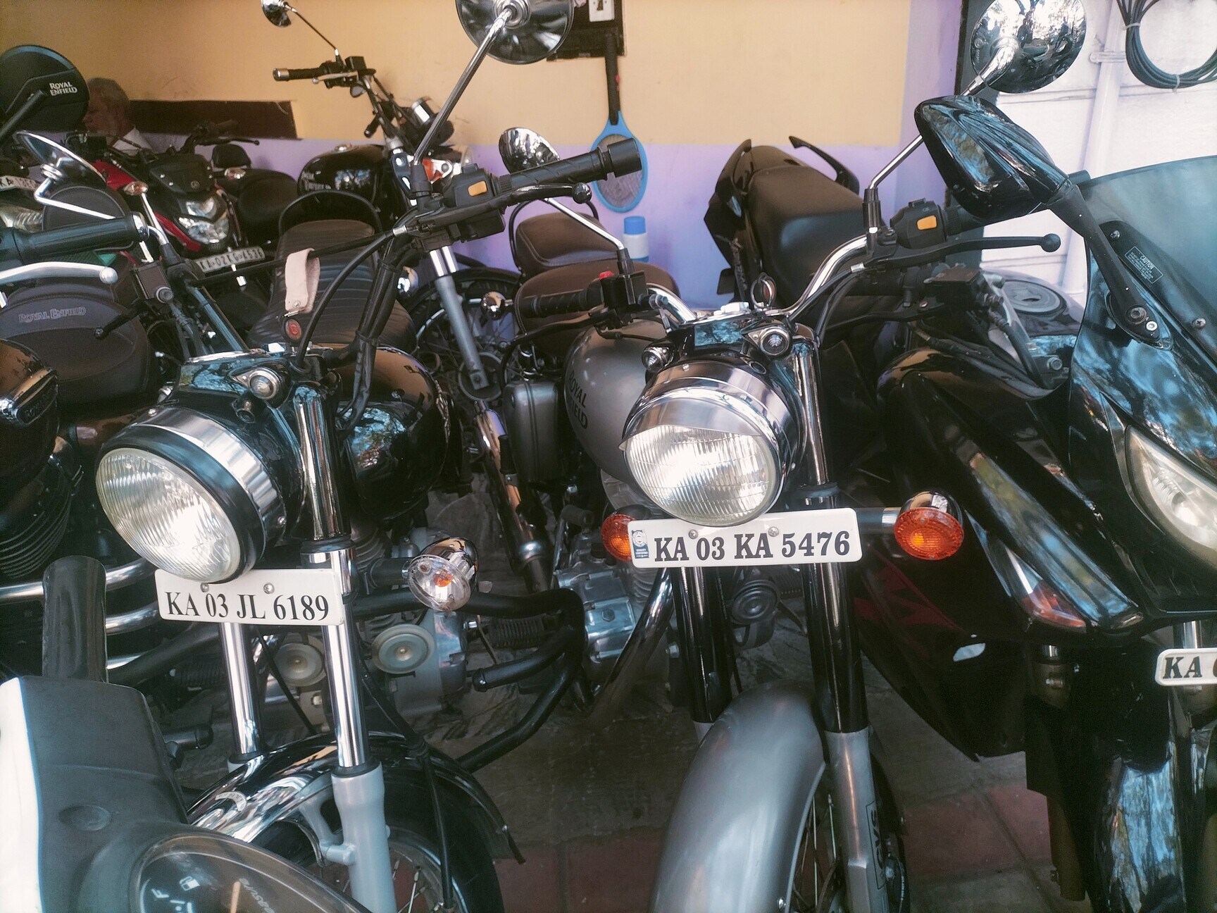 Adams Motors in V V Puram,Bangalore Best Second Hand Motorcycle