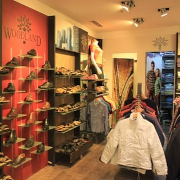 Woodland shoes phoenix mall discount