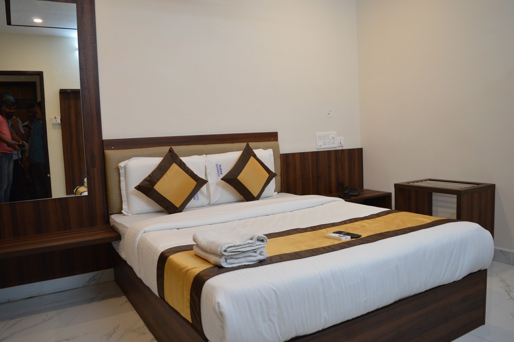 Book Hotel Plaza Residency in Madivala,Bangalore Best 3 Star Hotels