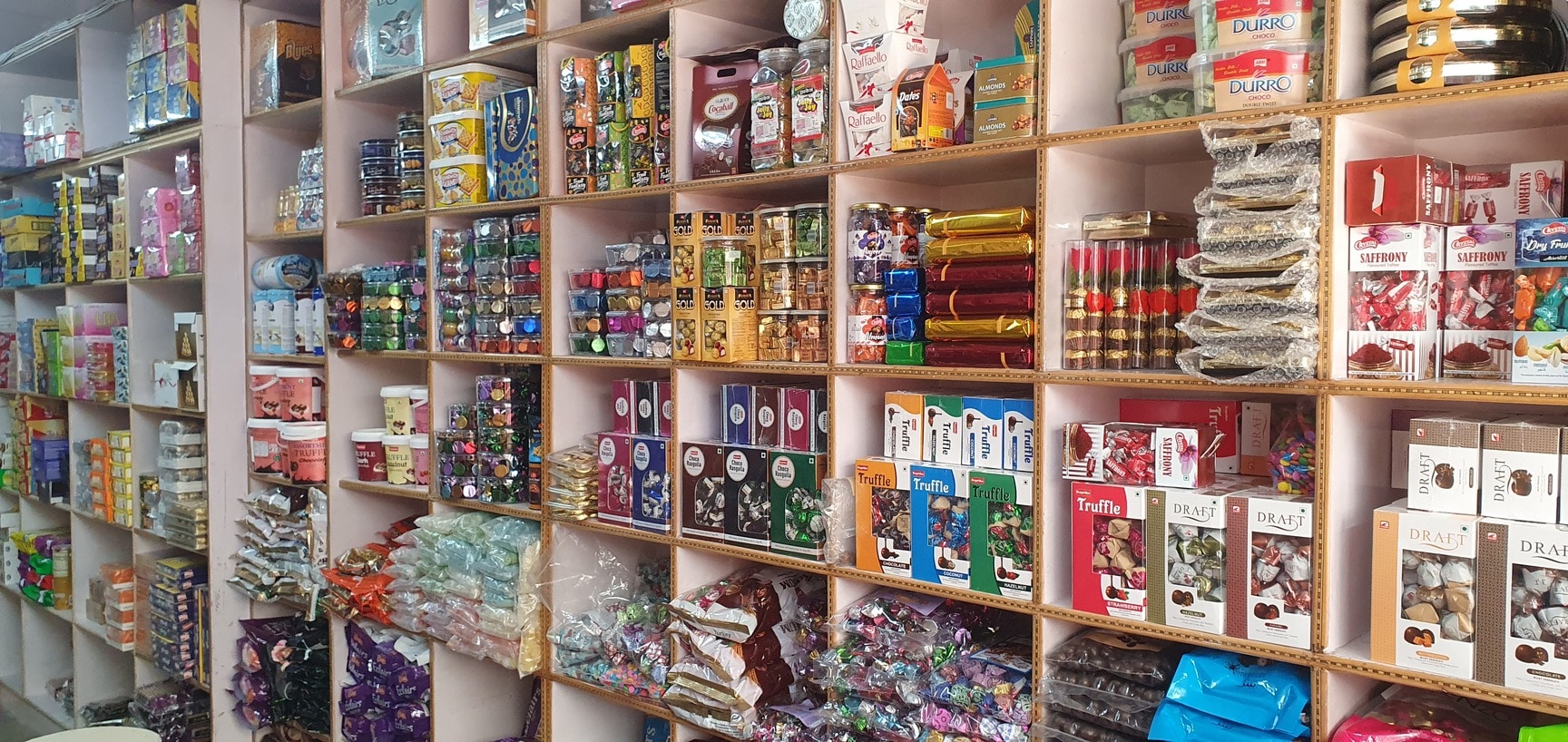 Maruthi Trading Company in Avenue Road,Bangalore - Best Chocolate
