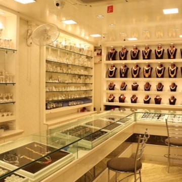 Anand jewellers chandapura shop
