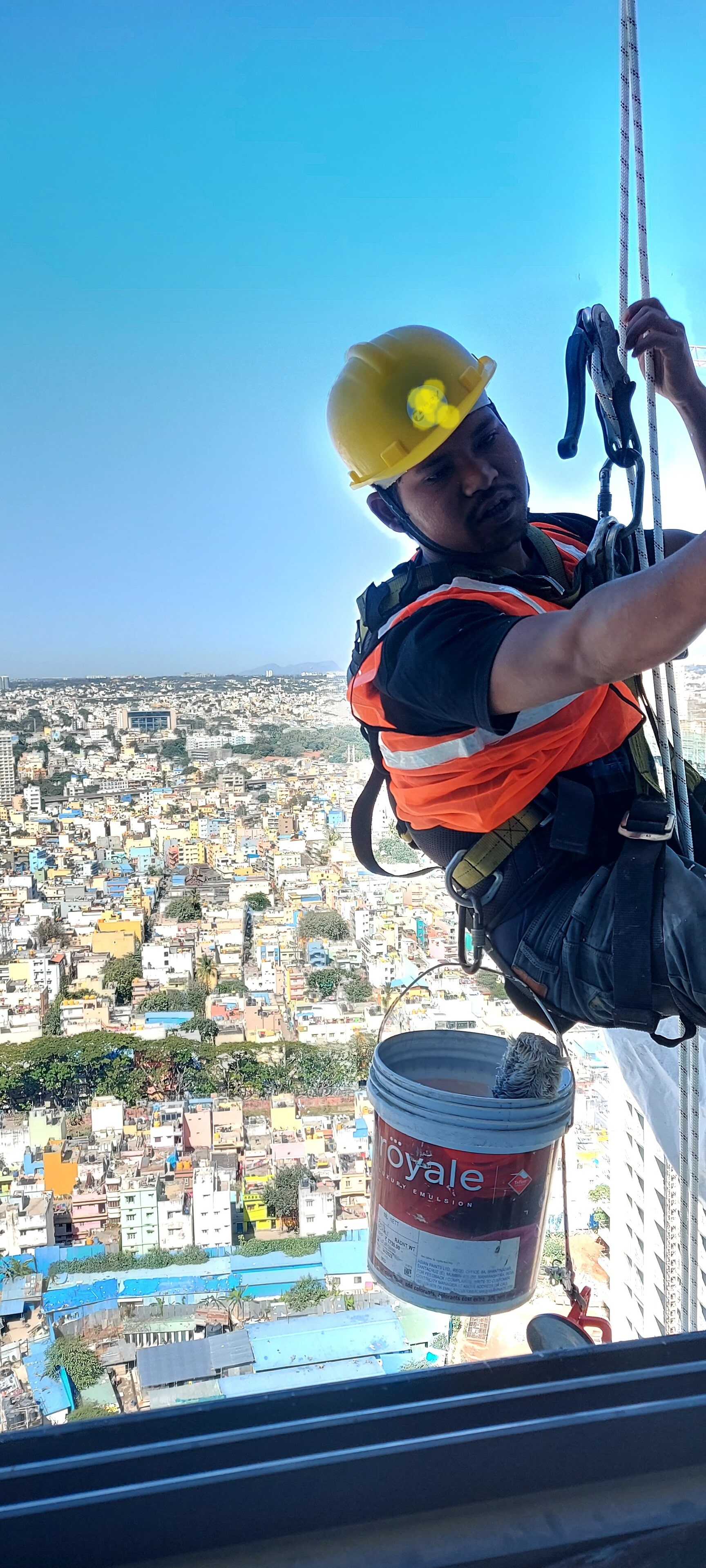 Kinarkar crew at work on-site
