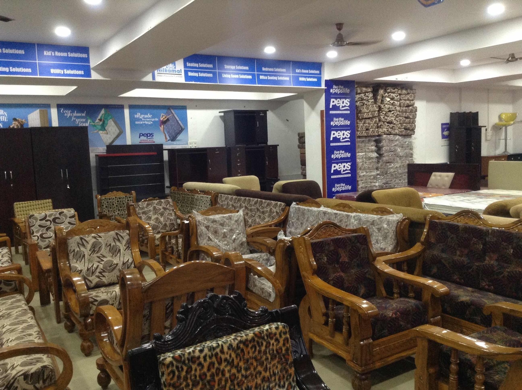 Damro furniture showroom near me discount