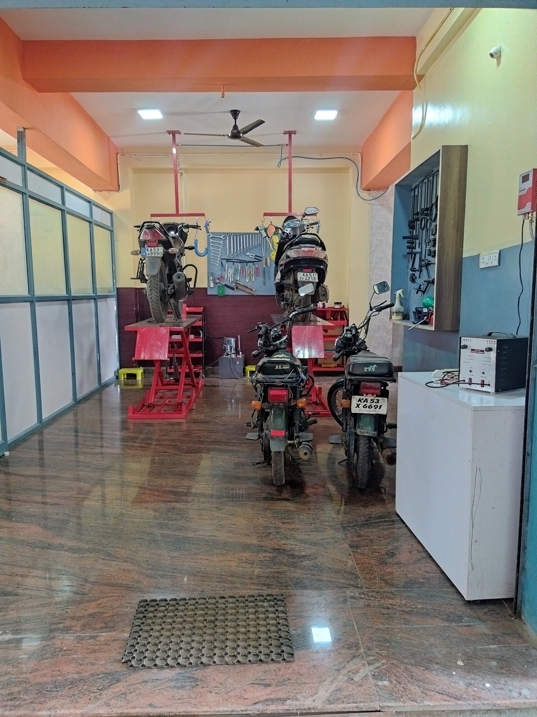 Sri Vega Motors in Whitefield,Bangalore Best Motorcycle Repair