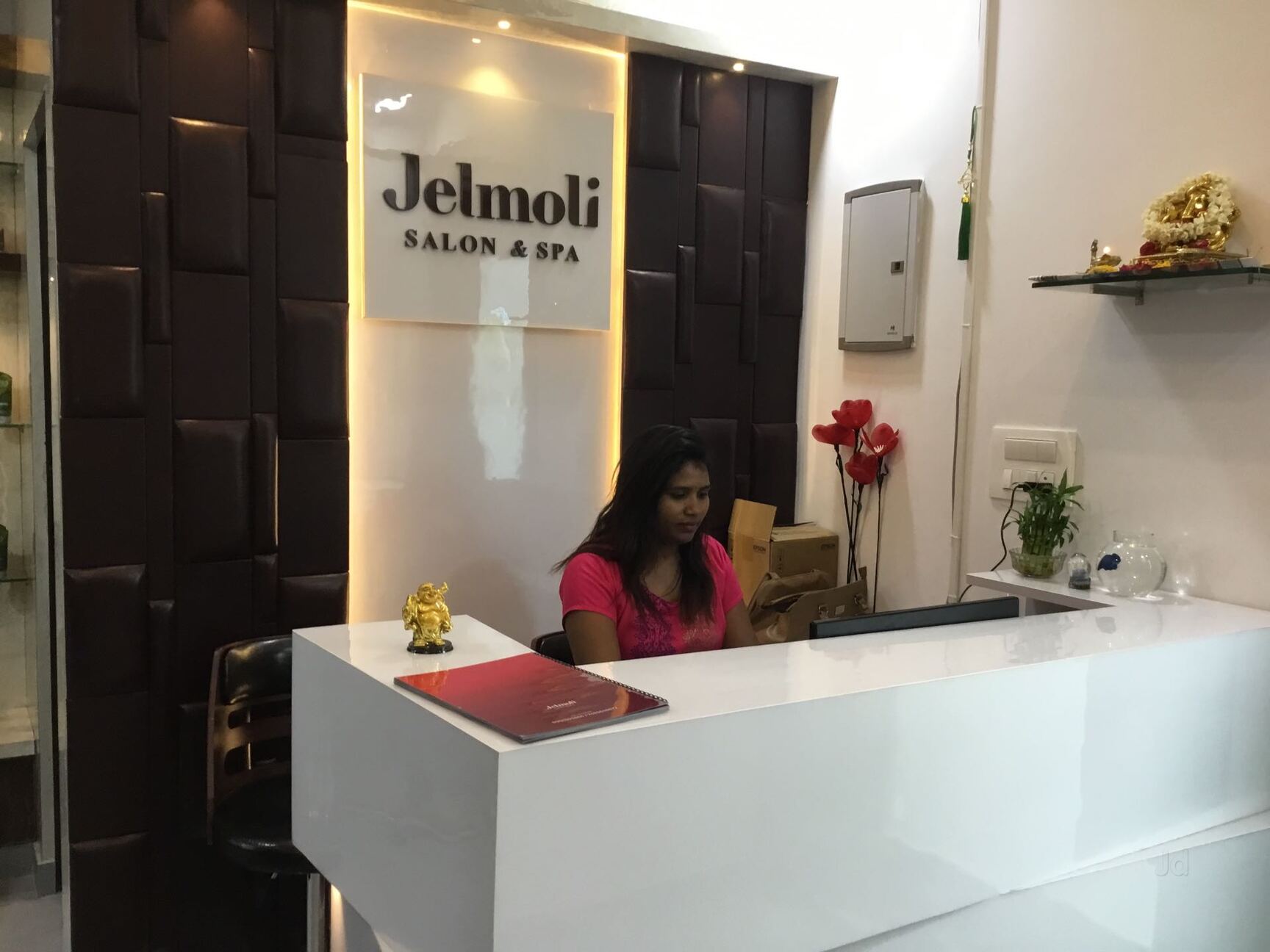 Jelmoli Salon An Spa in Vijaya Bank Layout,Bangalore Best Beauty