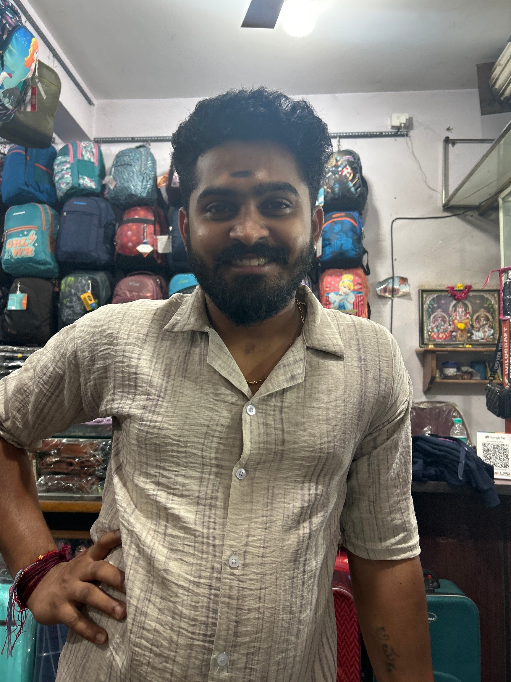 Bag Dealers in Jalahalli Cross, Bangalore - Handbag shops near me Bag Dealers in Jalahalli Cross, Bangalore - Handbag shops near me