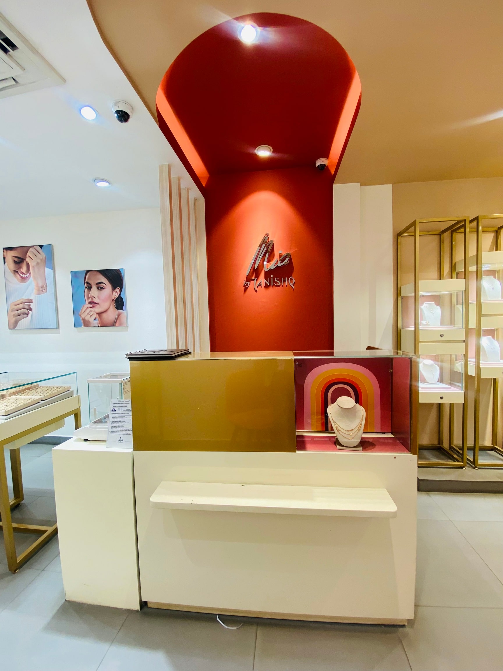 184 Photos of Mia By Tanishq in Hsr Layout Sector 1 Bangalore Justdial