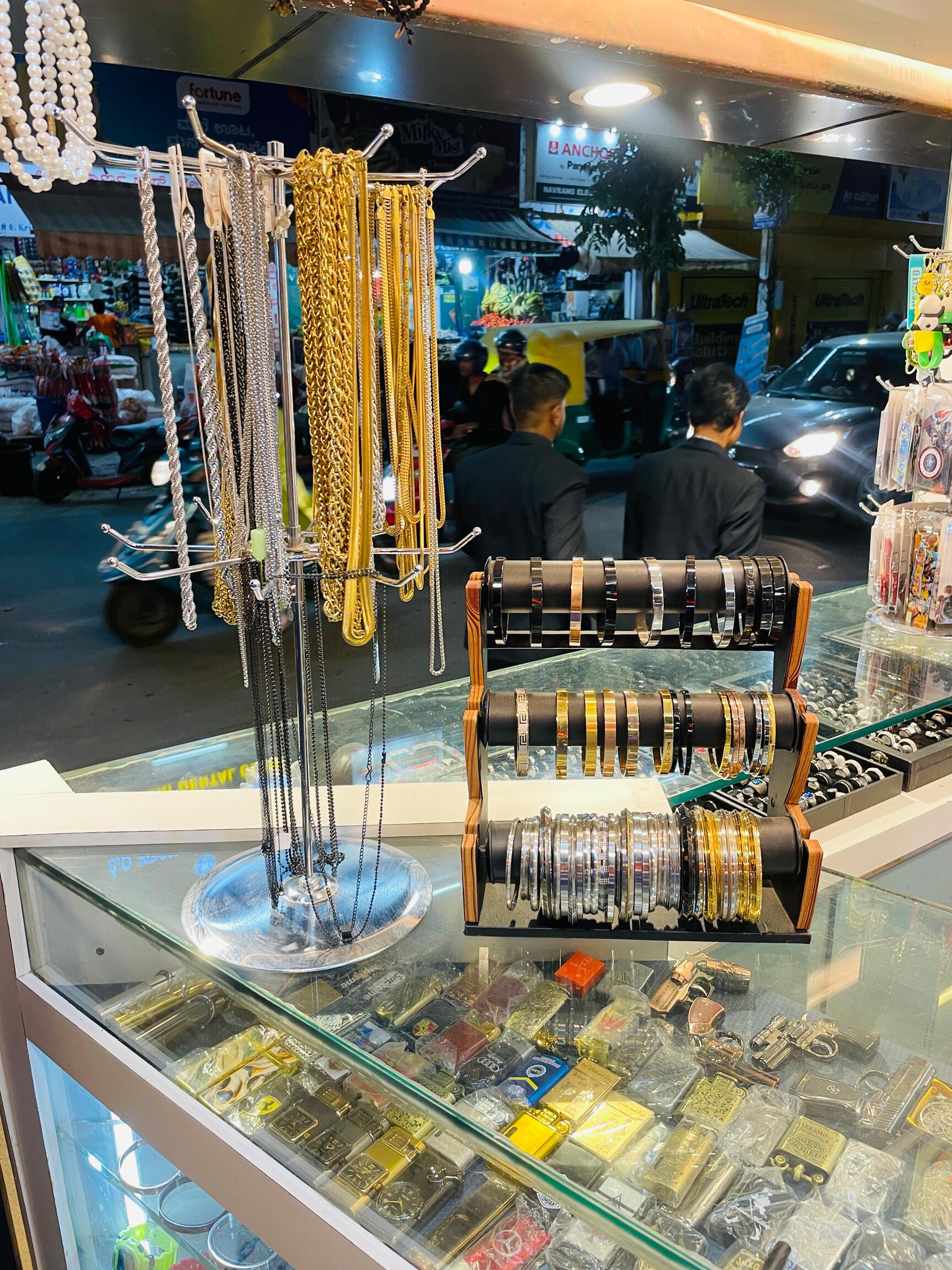 Top Herbal Cigarette Retailers in Old Airport Road, Bangalore near me