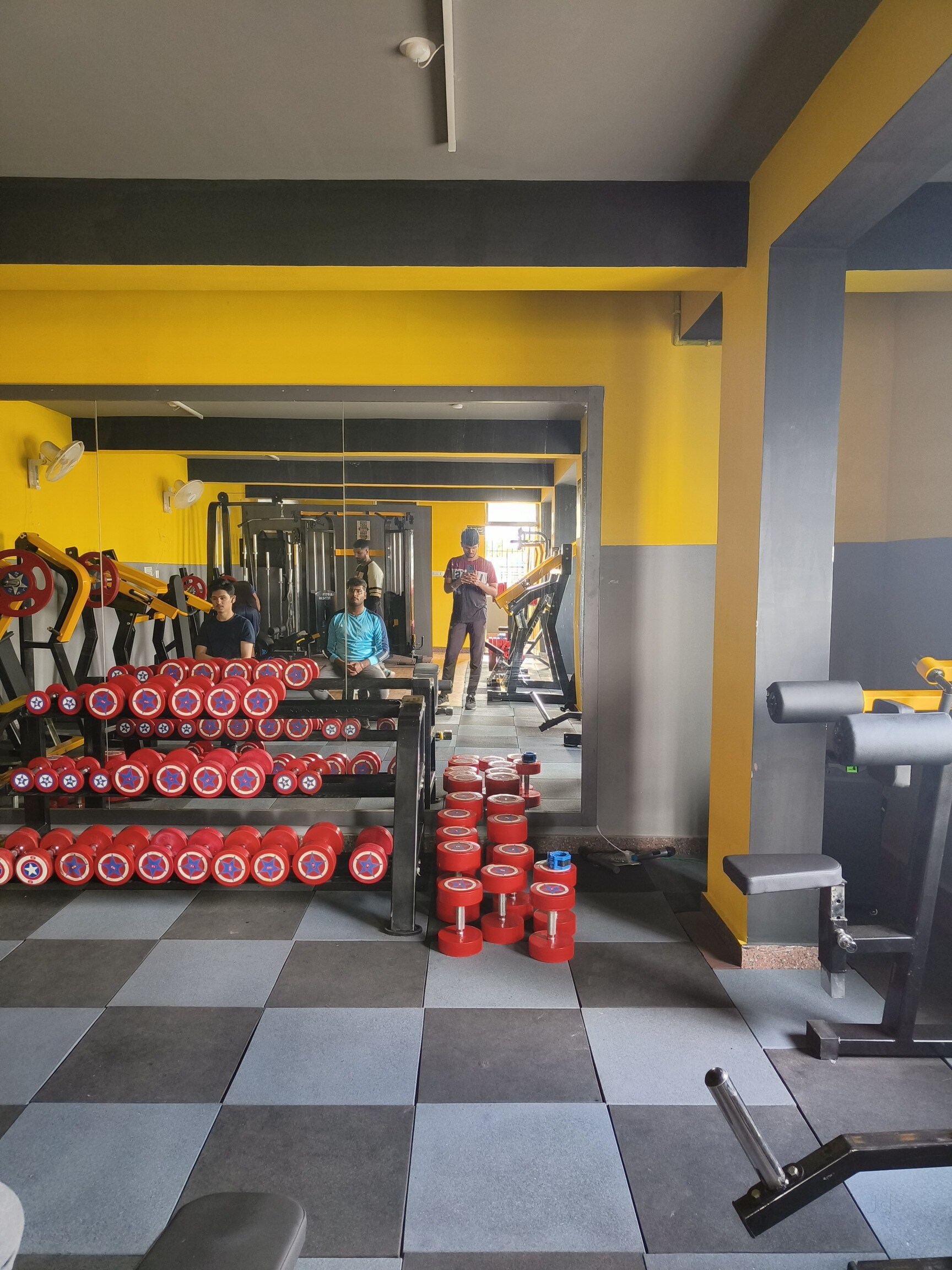 Gravity Fitness Gym in Ejipura,Bangalore Best Dance Classes in