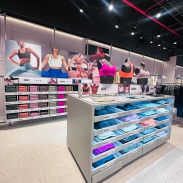 nike sportswear retailers