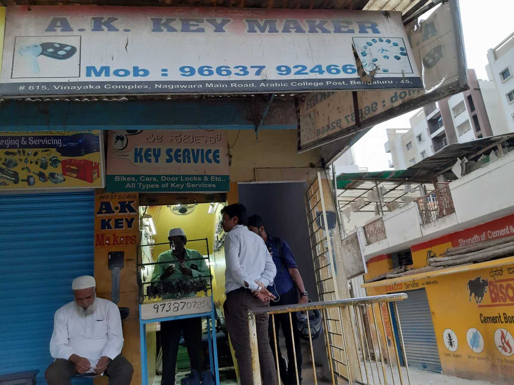 A K Key Makers in Nagawara,Bangalore Best Computerised Duplicate Key
