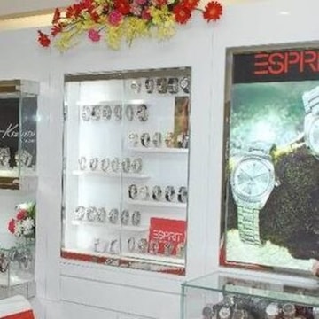 Fastrack showroom in indiranagar store