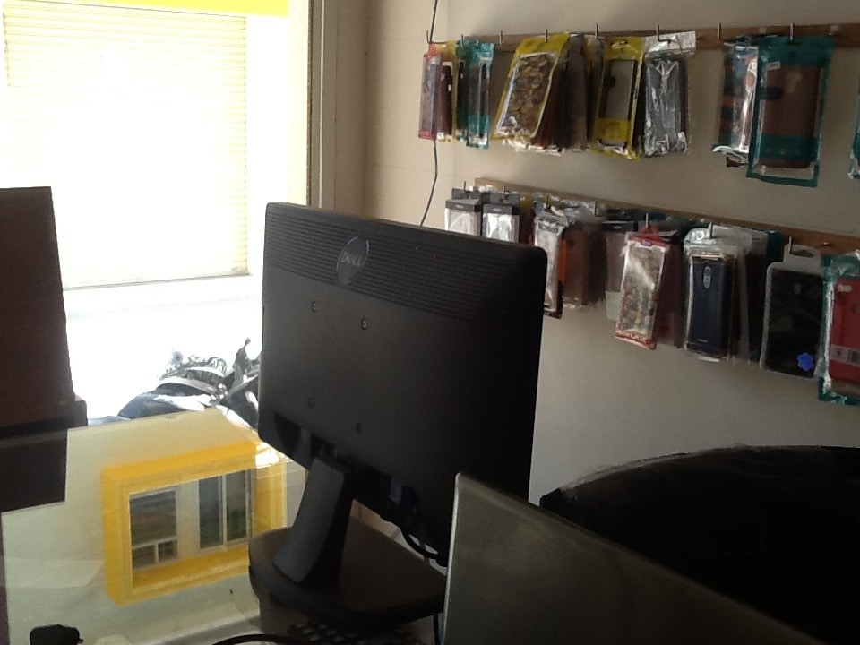 J S Mobile Store in Yelahanka New Town,Bangalore Best SamsungMobile