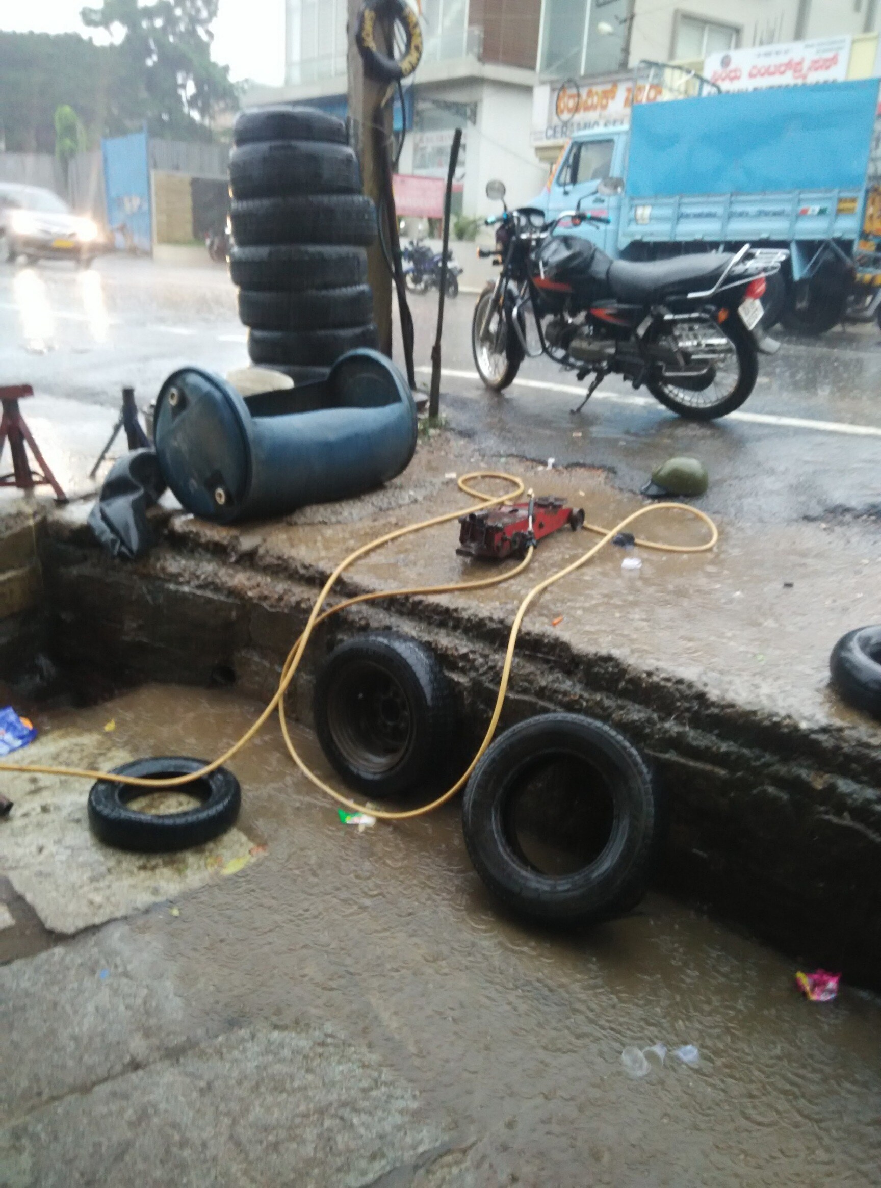 Galaxy Motors in Jp Nagar 7th Phase,Bangalore Best YamahaMotorcycle