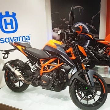 Btm ktm showroom top