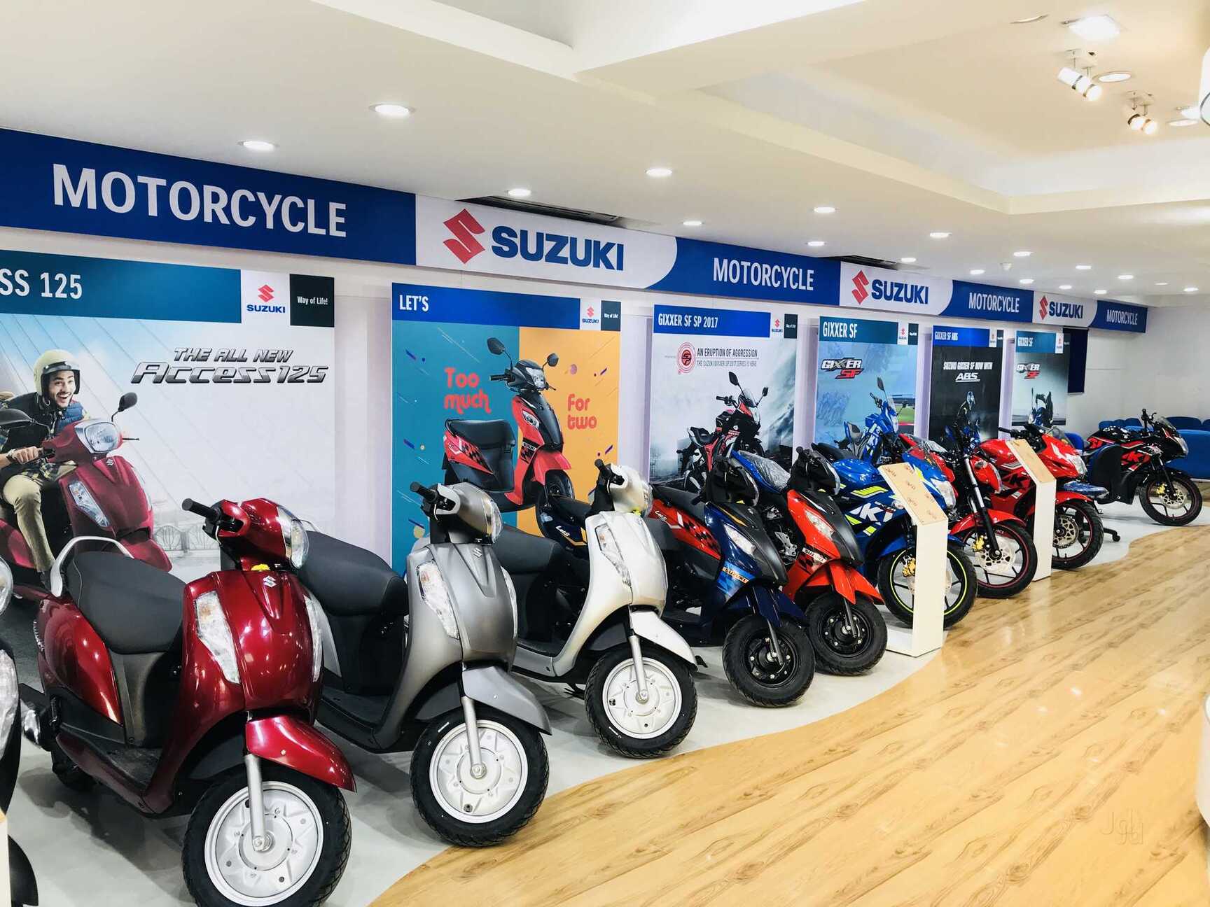 Suzuki access showroom best sale