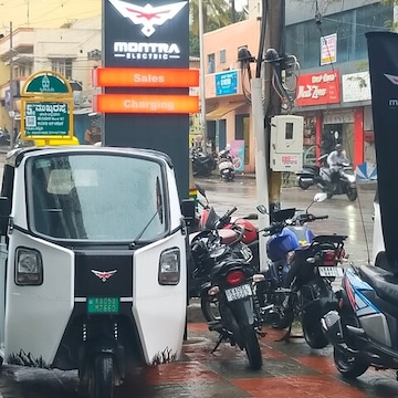 montra cycle dealers near me