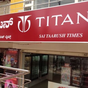 Fastrack showroom in jp nagar hot sale