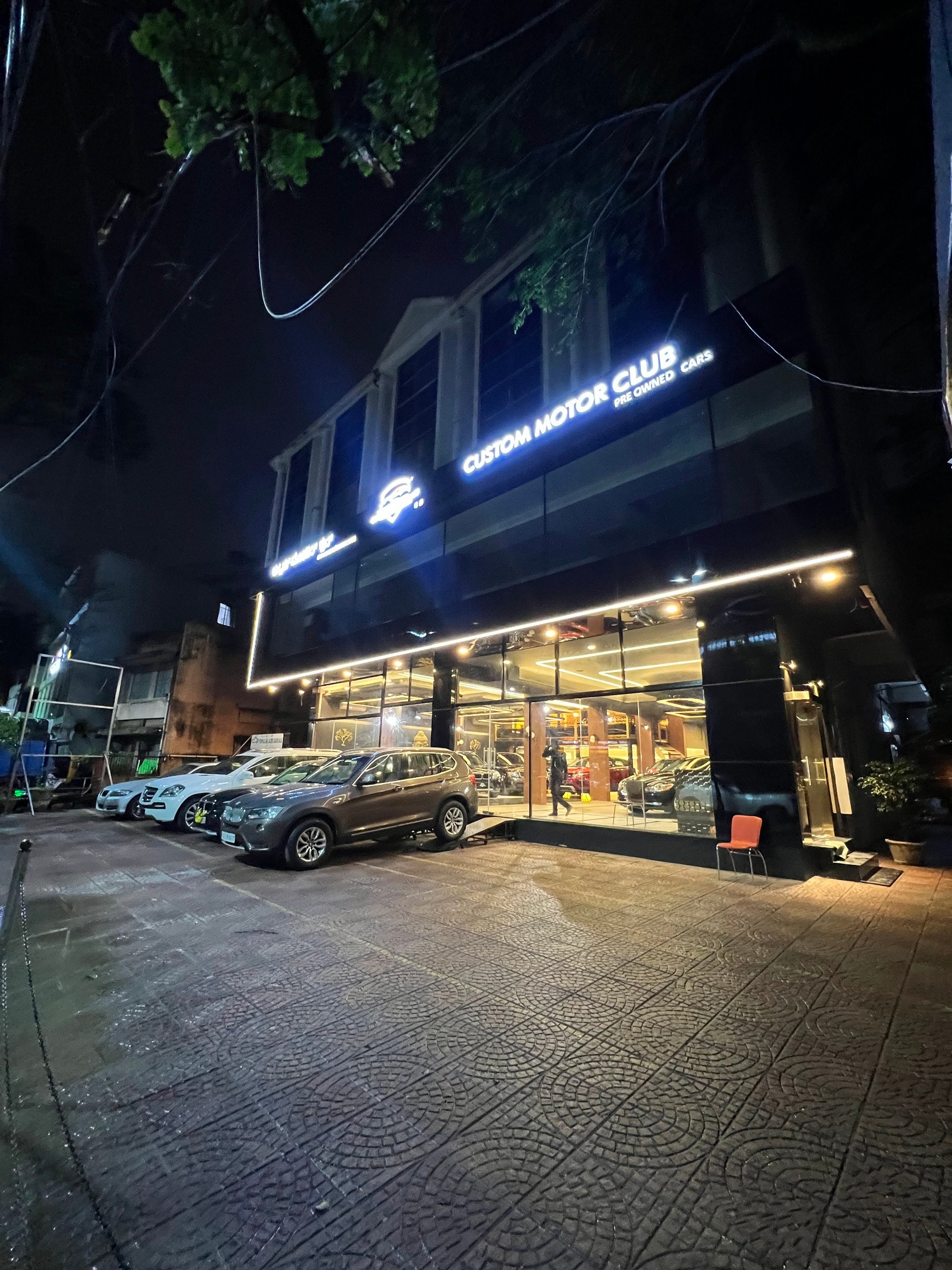 Custom Motor Club in Cunningham Road,Bangalore Best Motor Sports