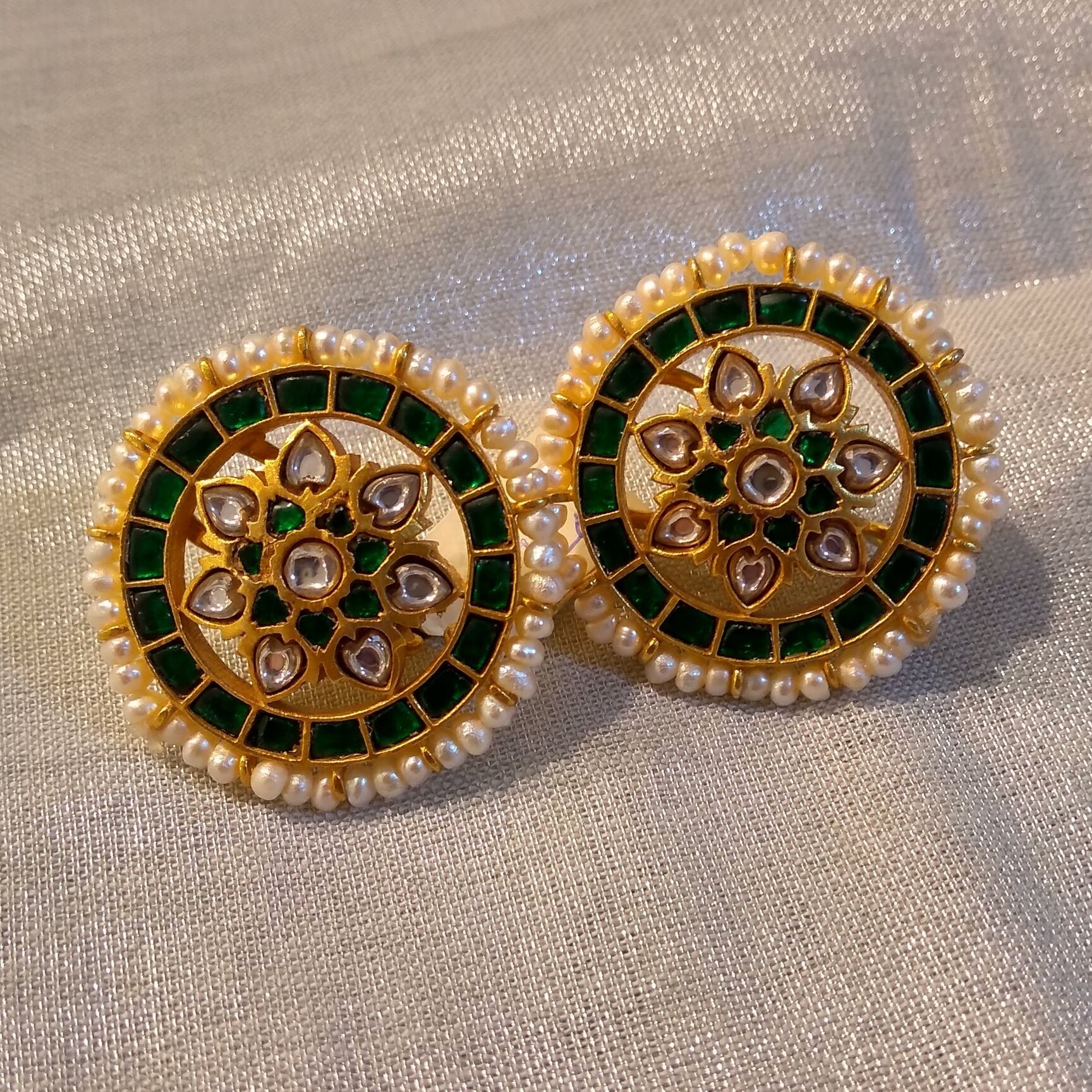 Creative gems and jewels indira nagar outlet