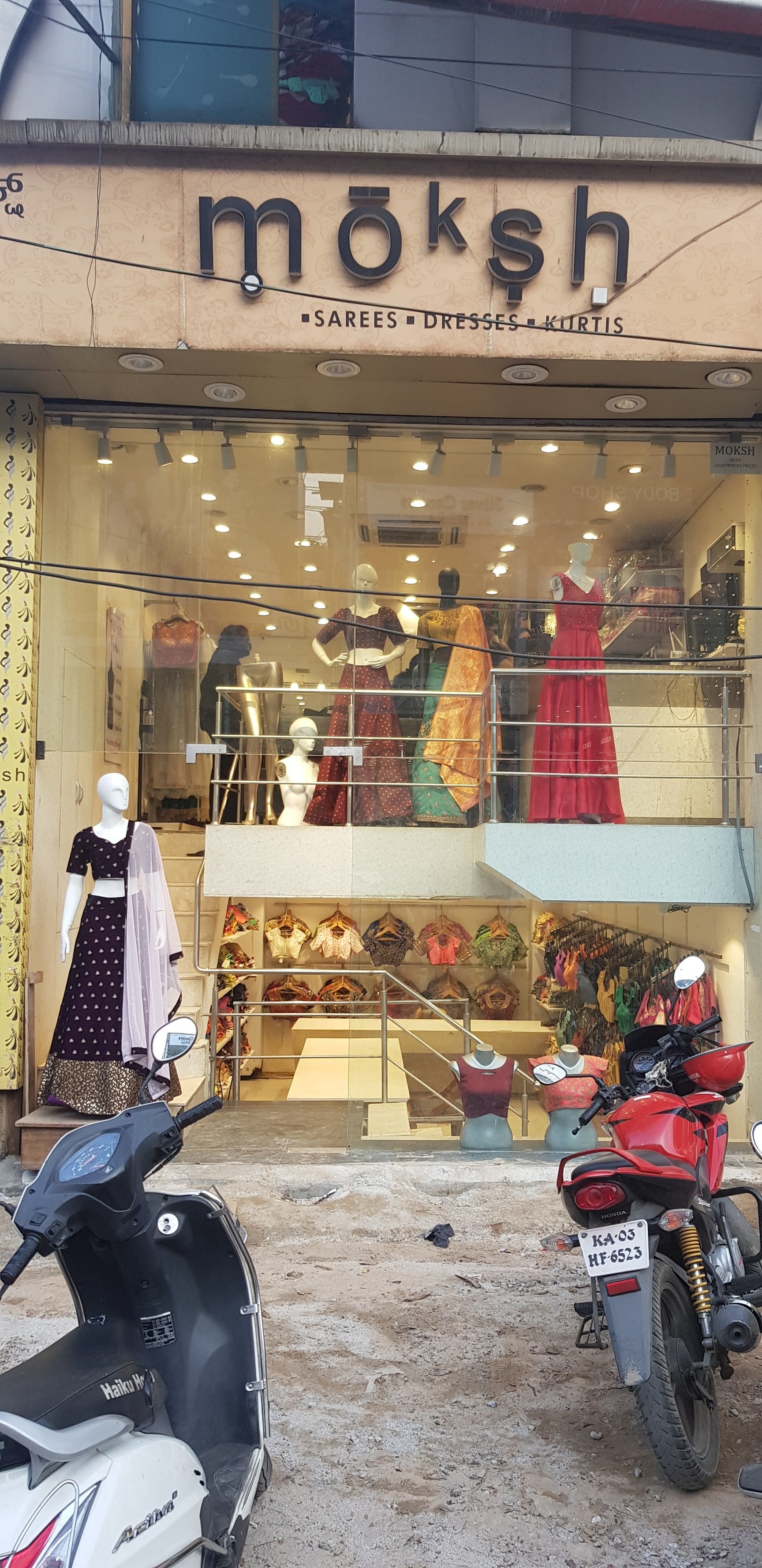 party wear dresses in commercial street Trendiest Dress Store , - Birthday Dress, - Perfect Date Dress, -  Freshers / Farewell dress,