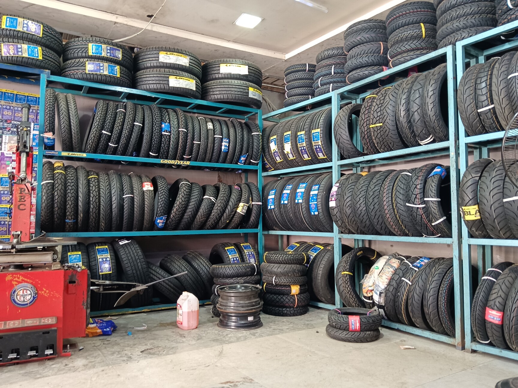 Best bike tyre shop near me sale