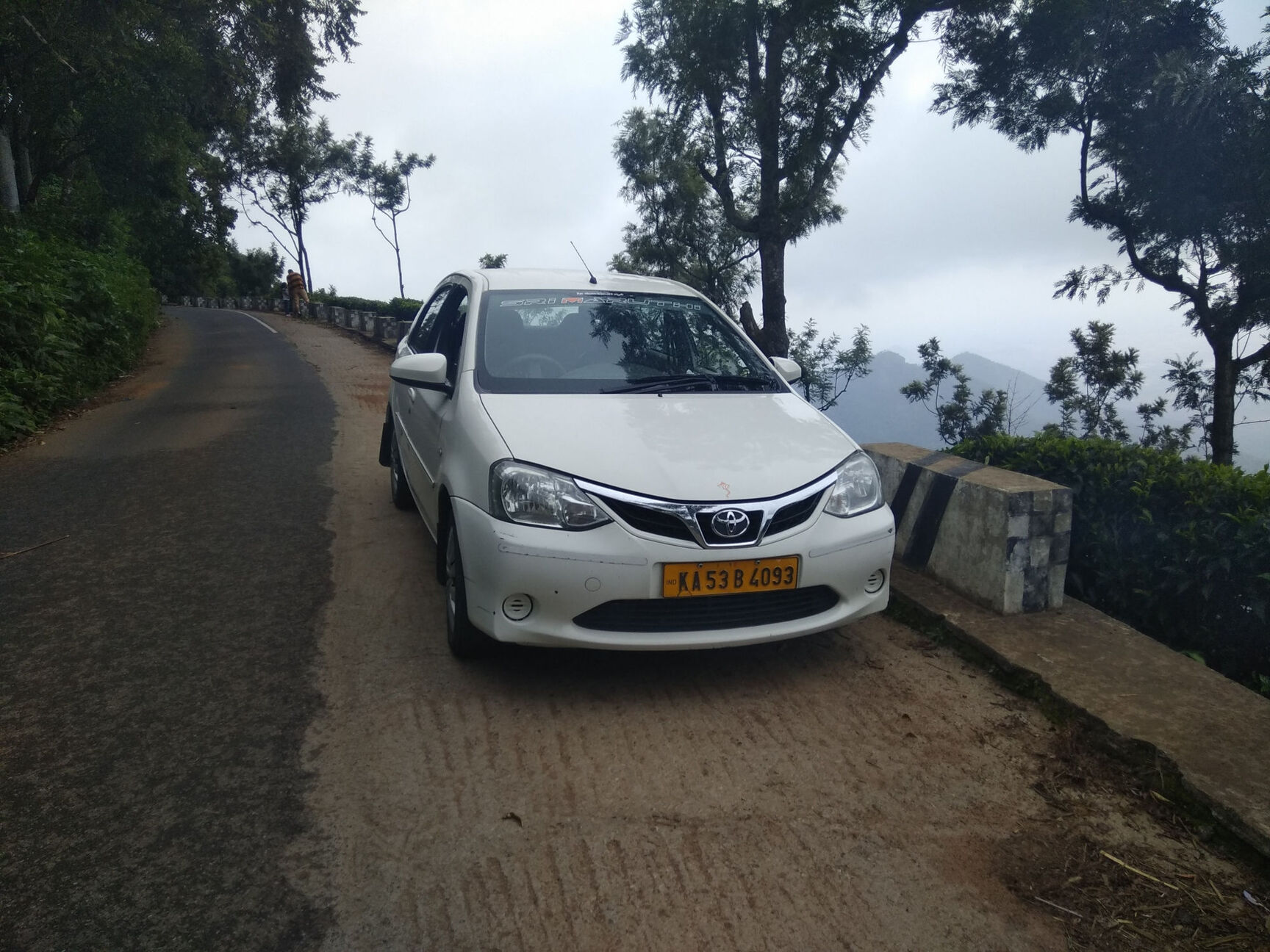 Top Tata Indica Vista Car On Hire For Outstation in Yeshwanthpur Suburb 2  Stage - Best Tata Indica Vista On Rent For Outstation - Justdial