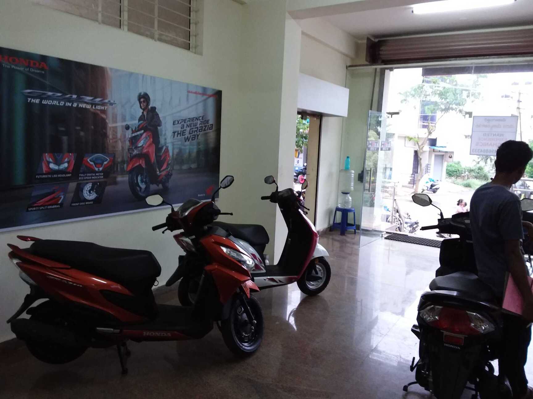 Hero honda activa showroom near me hot sale