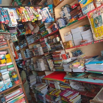 Vijaylaxmi Book Centre in Gondhali Galli Belgaum,Belgaum - Best